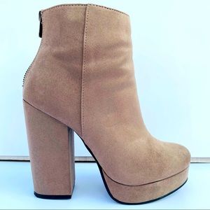 CALL IT SPRING Ankle boots in grey size 8